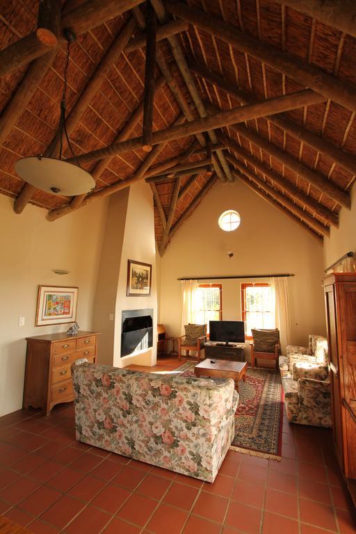 Вилла Oudekloof Wine Estate Тульбах Экстерьер фото